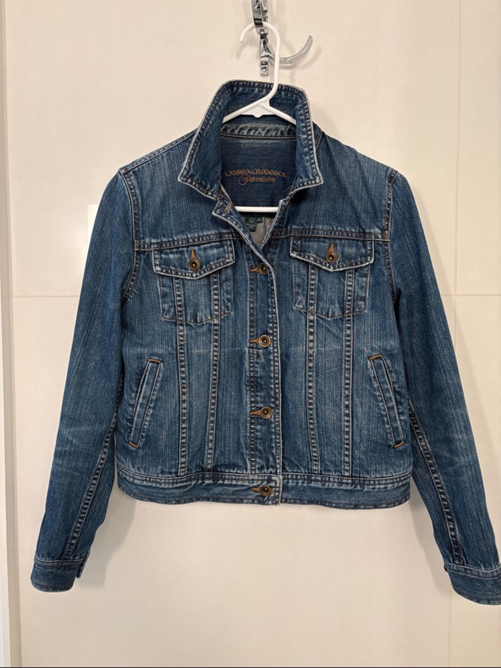 Lauren Jeans & Co. Premium Jean Jacket 
Ladies P/S
100 % Cotten